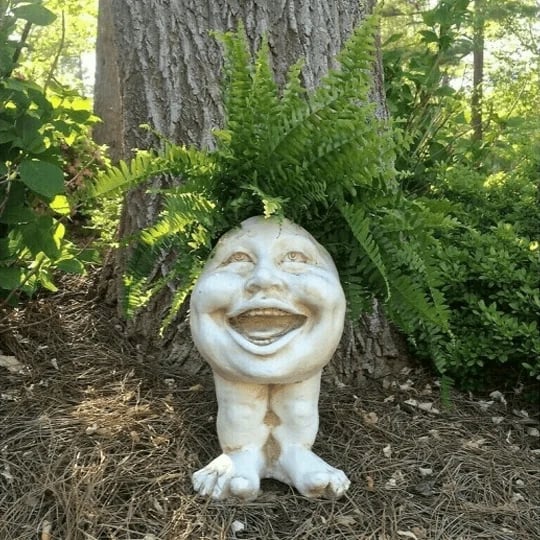 (Gardening Upgrades)MUGGLY'S THE FACE STATUE PLANTER