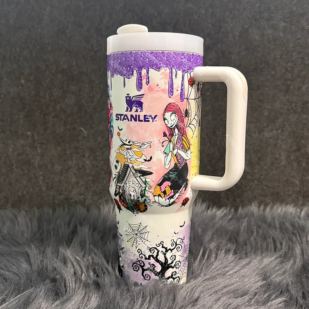 🎁 Spooky Cute 40oz Water Bottle – Jack and Sally Edition 💀🕯️
